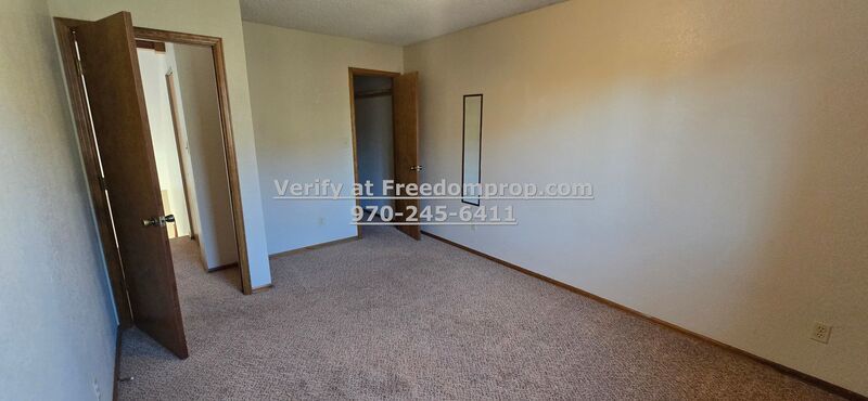 Lots of space in this 3 Bedroom 2.5 Bath Ridges Duplex property image