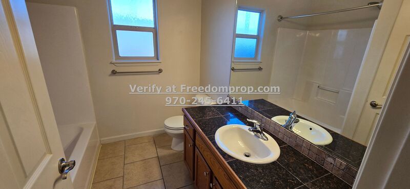 Newer 4 Bedroom 2 Bath Fruita property image