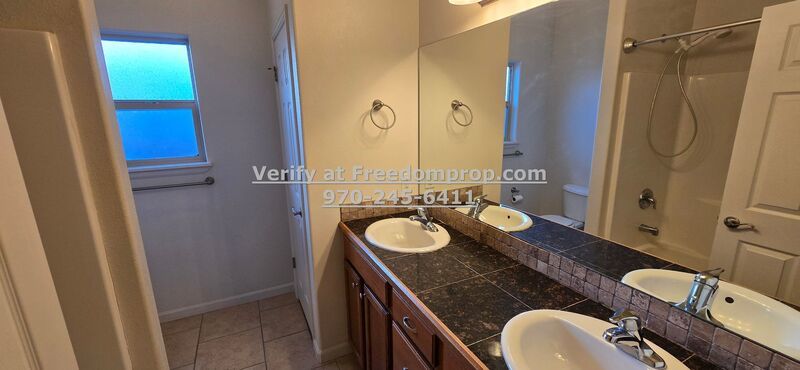 Newer 4 Bedroom 2 Bath Fruita property image