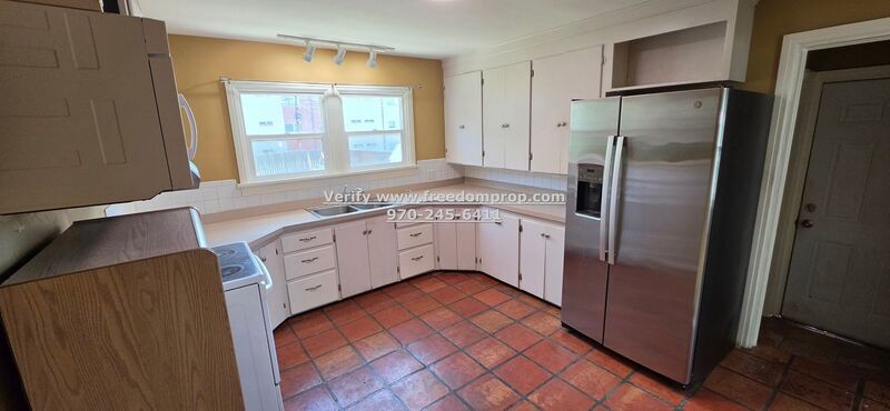 Near CMU College Students Accepted with Guarantor property image