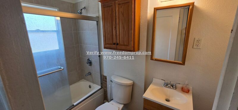 Near CMU College Students Accepted with Guarantor property image