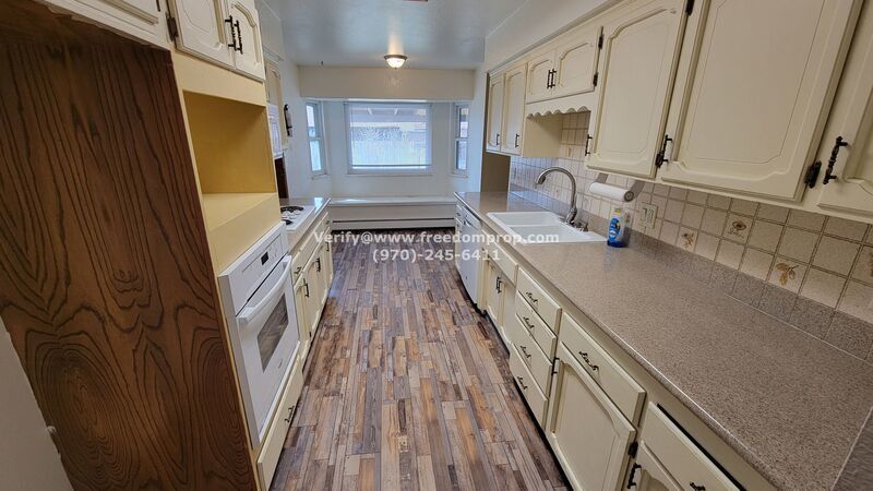 Established 3 bedroom 2 bath home property image