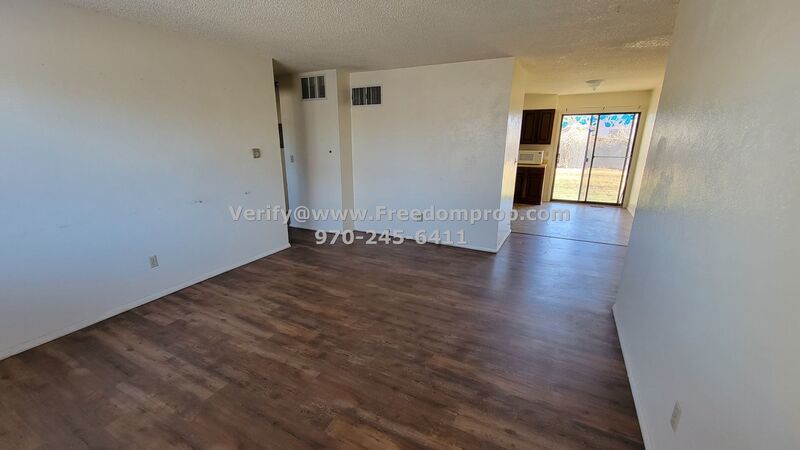 Well Kept 2 Bedroom 1 Bath First Floor Apartment property image