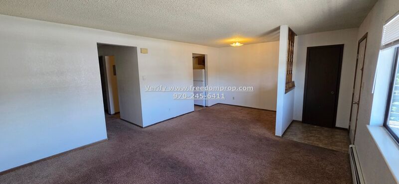 Near CMU Convenient Location 3rd Floor 2 Bedroom 1 Bath 1 car garage Apartment property image
