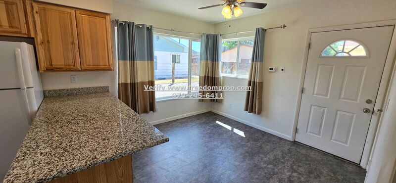 2 bed 1 bath with AC by CMU property image