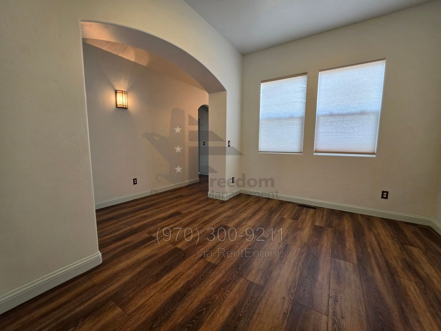 Stunning 3 bed 2 bath home near Tiara Rado property image