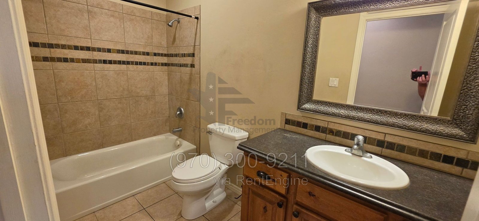 Beautiful spacious 2 Bedroom 2 Bath Townhome property image