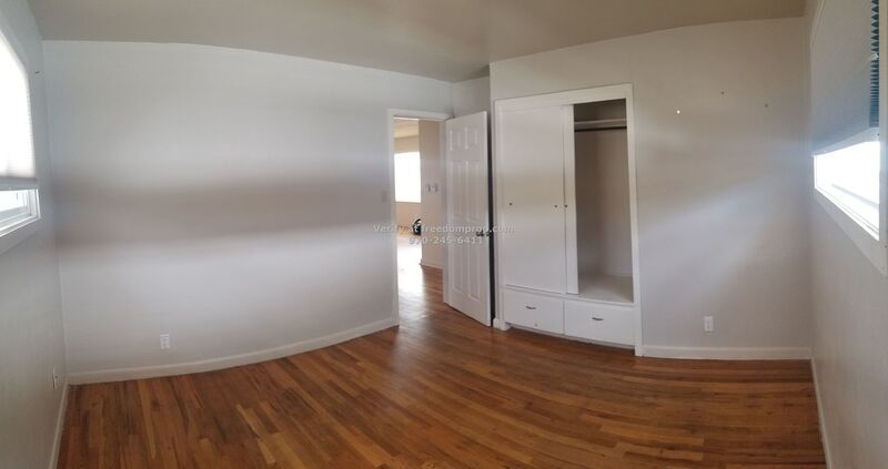 Centrally located 3 Bedroom 1 3/4 Bath with oversized 1 car garage/workshop property image