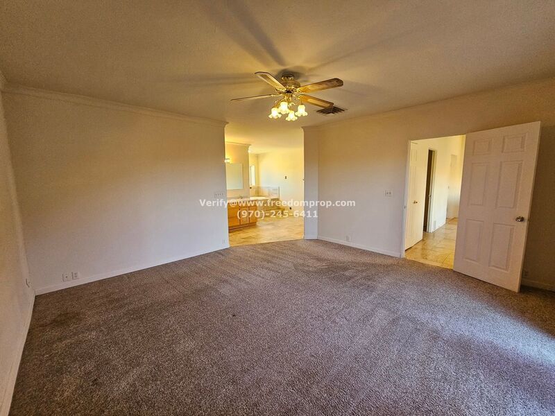 Whitewater living with lots of open space property image