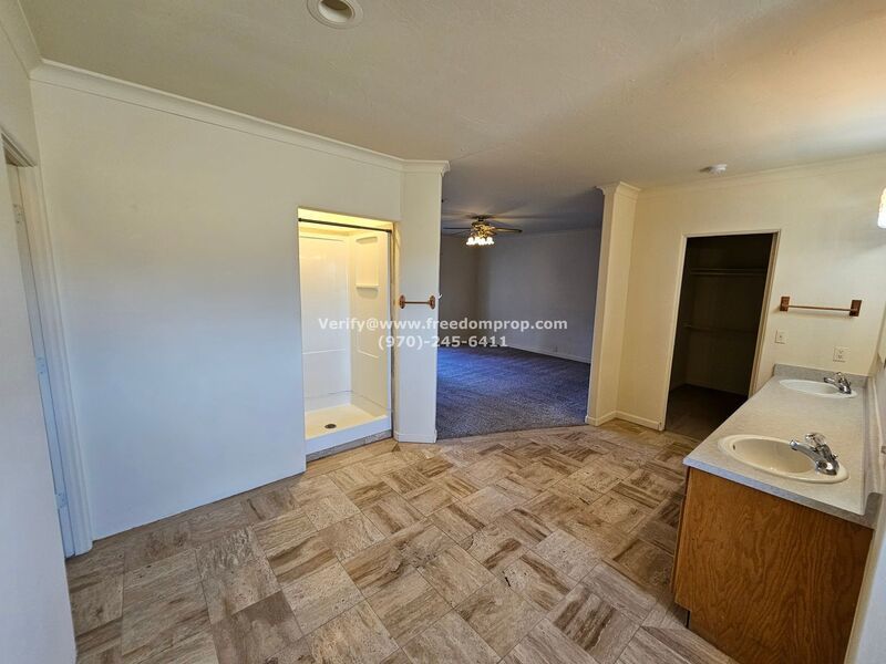 Whitewater living with lots of open space property image