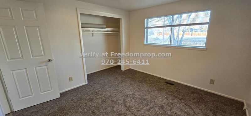 Plenty of Space 2 or 3 Bedroom 1 Bath House property image