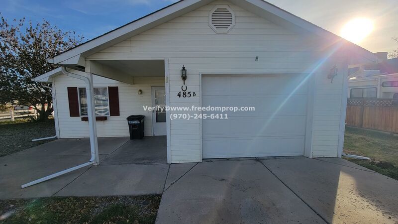 Great Duplex 2 Bedroom 2 Bath 1 Car Garage property image