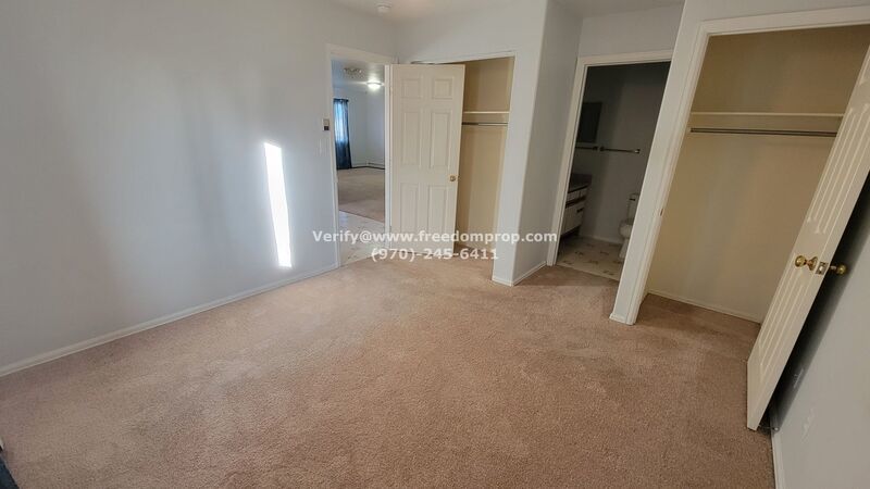 Great Duplex 2 Bedroom 2 Bath 1 Car Garage property image