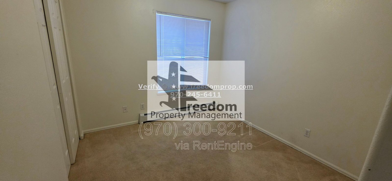 Great 3 Bedroom 2 Bath Duplex with large yard property image