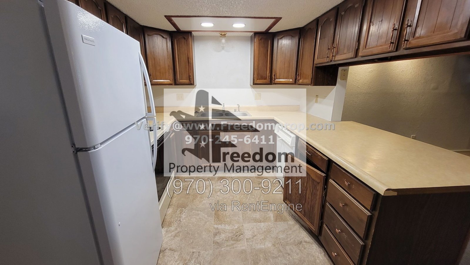 Near CMU & St. Mary's 2 Bedroom 1.5 Bath Townhouse property image