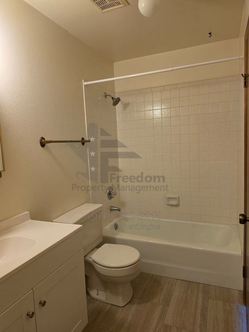 North Grand junction 2 bed 2 bath condo on Horizon Dr. near St. Mary's property image